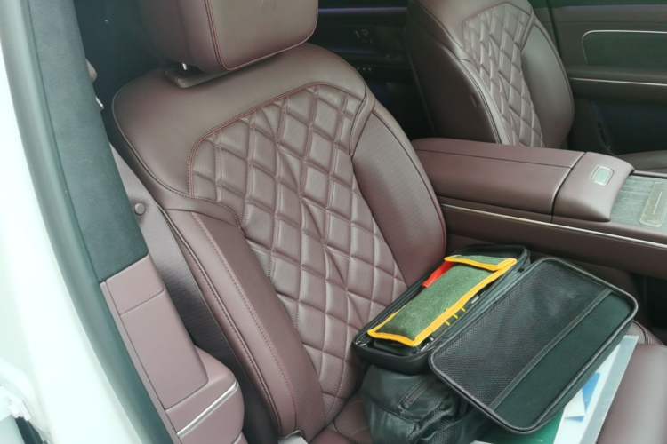 Used Nio ES8 2026 Model 6-seat Executive Luxury Edition Right Front Seat
