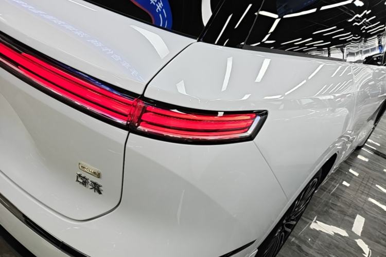 Used Nio ES8 2026 Model 6-seat Executive Signature Edition Right Rear Taillight