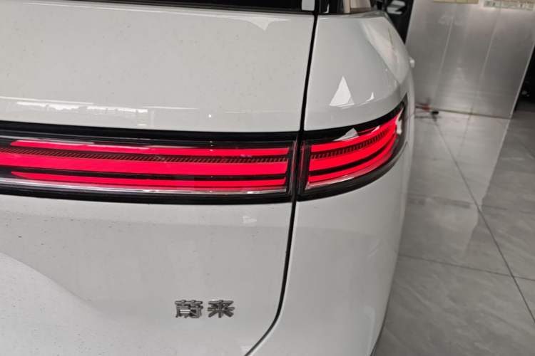 Used Nio ES8 2026 Model 6-seat Executive Luxury Edition Right Rear Taillight