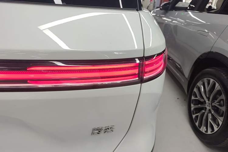 Used Nio ES8 2026 Model 6-seat Executive Luxury Edition Right Rear Taillight