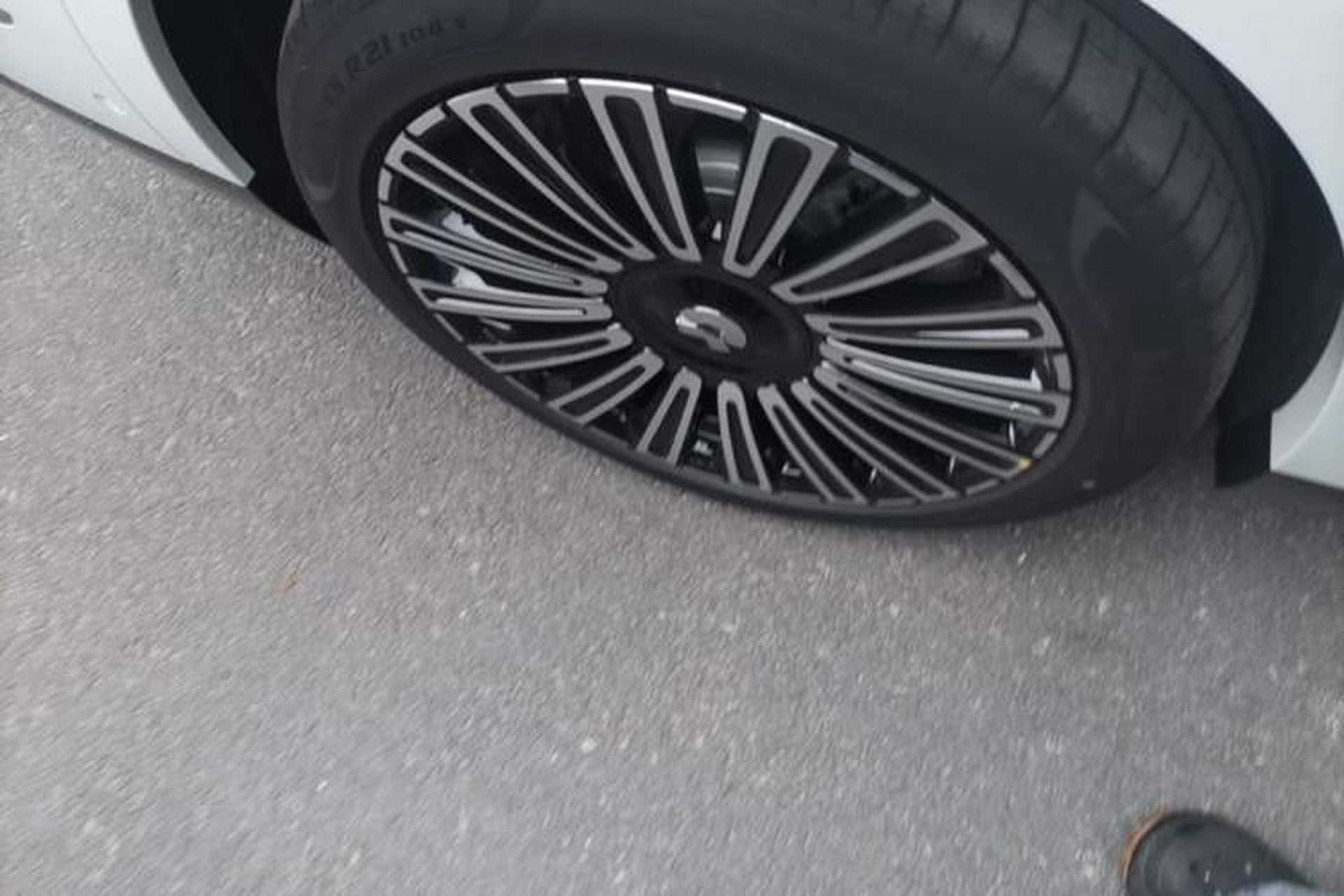 Used Nio ES8 2026 Model 6-seat Executive Luxury Edition Right Rear Wheel Hub