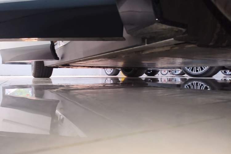 Used Nio ES8 2026 Model 6-seat Executive Luxury Edition Right Side Sill
