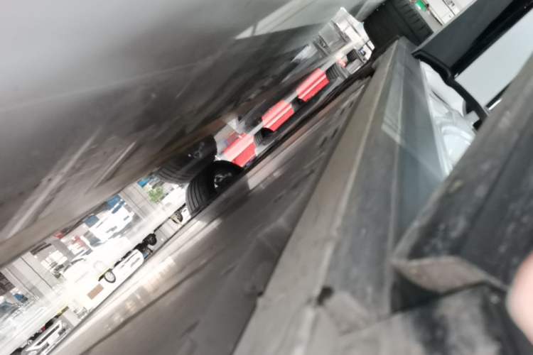 Used Nio ES8 2026 Model 6-seat Executive Signature Edition Right Side Sill