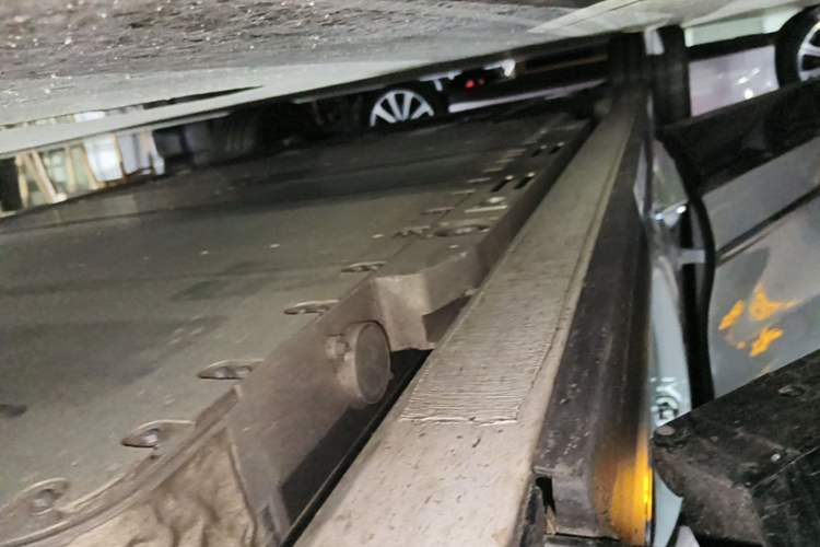 Used Nio ES8 2026 Model 6-seat Executive Signature Edition Right Side Sill