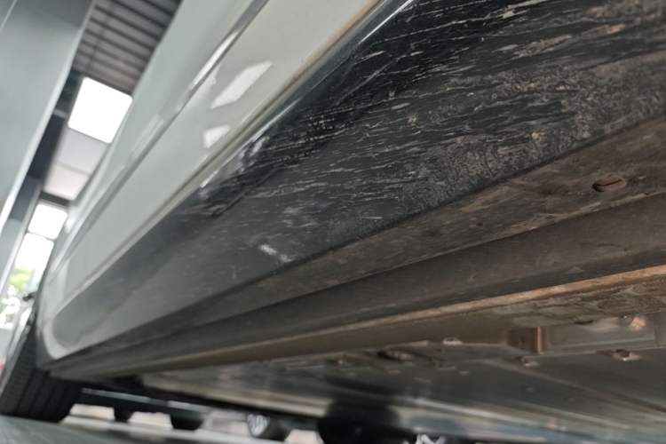 Used Nio ES8 2026 Model 6-seat Executive Luxury Edition Right Side Sill