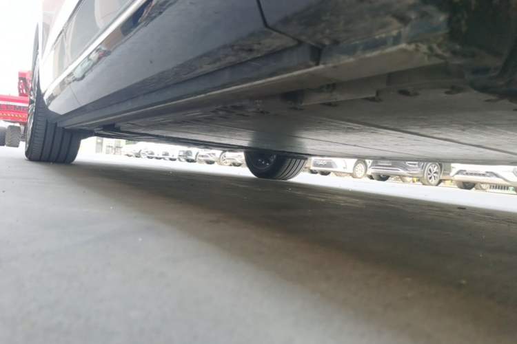 Used Nio ES8 2026 Model 6-seat Executive Luxury Edition Right Side Sill