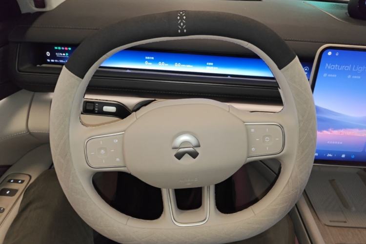 Used Nio ES8 2026 Model 6-seat Executive Signature Edition Steering Wheel