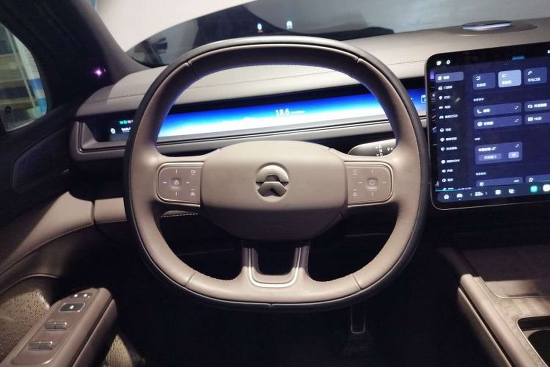 Used Nio ES8 2026 Model 7-seat Executive Luxury Edition Steering Wheel