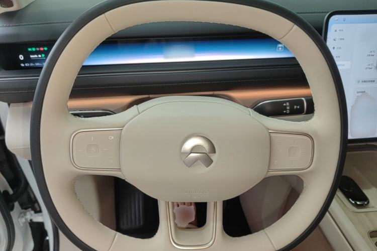 Used Nio ES8 2026 Model 6-seat Executive Signature Edition Steering Wheel