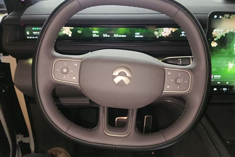 Used Nio ES8 2026 Model 6-seat Executive Signature Edition Steering Wheel