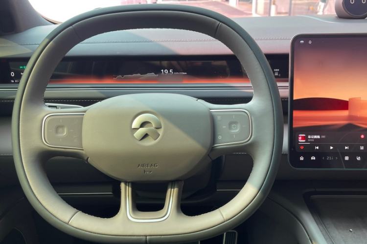 Used Nio ES8 2026 Model 6-seat Executive Luxury Edition Steering Wheel