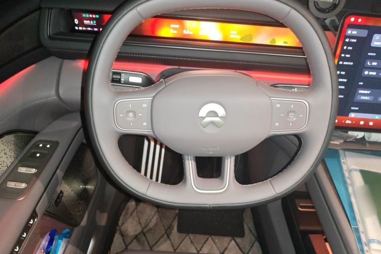 Used Nio ES8 2026 Model 6-seat Executive Signature Edition Steering Wheel