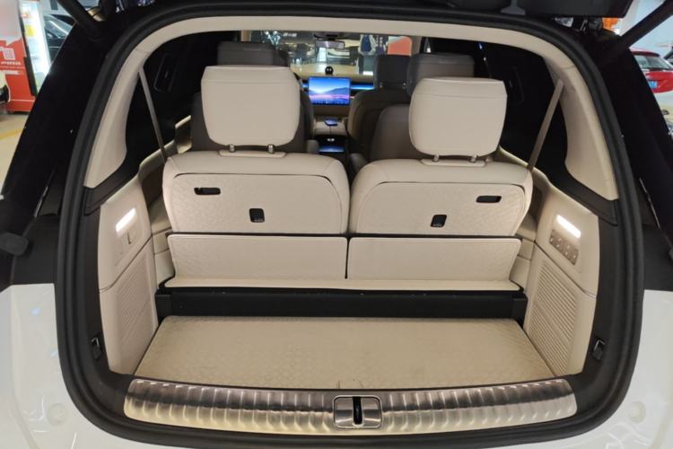 Used Nio ES8 2026 Model 6-seat Executive Signature Edition Trunk