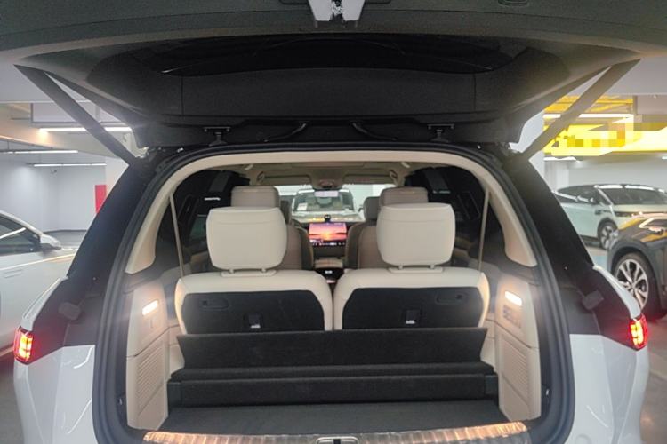 Used Nio ES8 2026 Model 6-seat Executive Luxury Edition Trunk