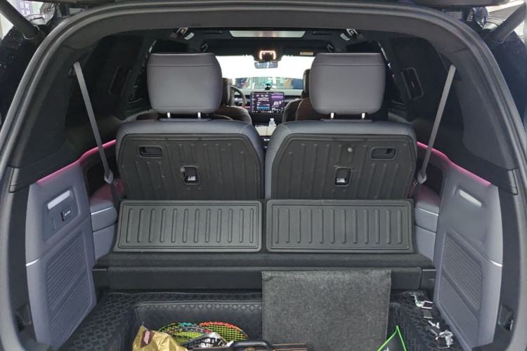 Used Nio ES8 2026 Model 6-seat Executive Signature Edition Trunk