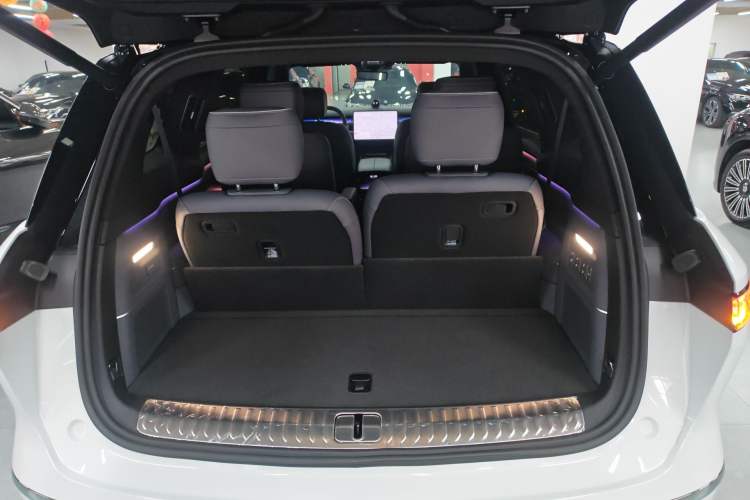 Used Nio ES8 2026 Model 6-seat Executive Luxury Edition Trunk