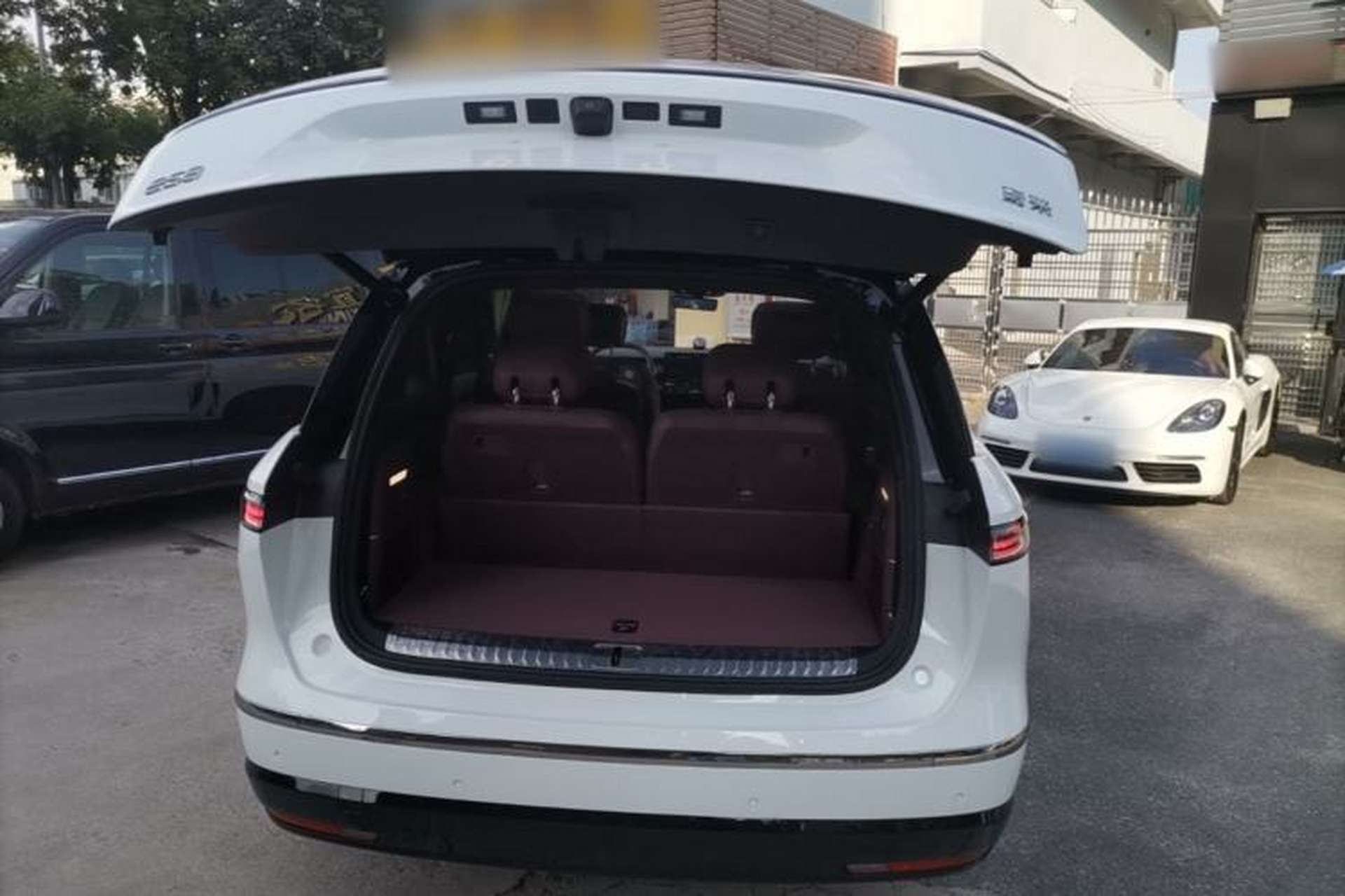 Used Nio ES8 2026 Model 6-seat Executive Luxury Edition Trunk
