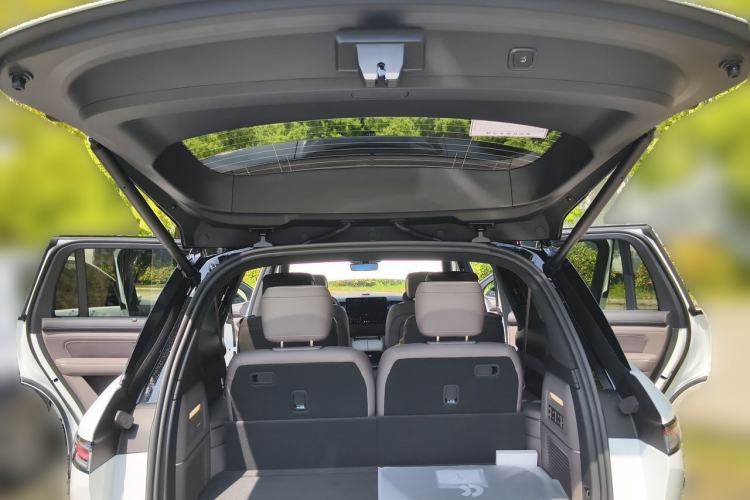 Used Nio ES8 2026 Model 6-seat Executive Luxury Edition Trunk
