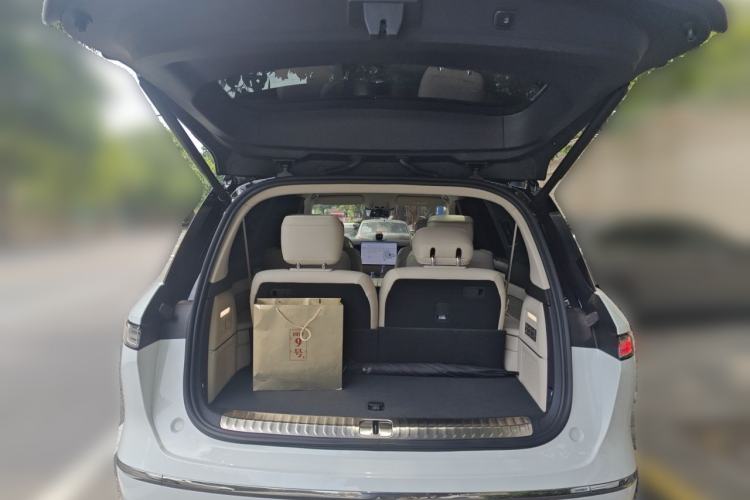Used Nio ES8 2026 Model 6-seat Executive Signature Edition Trunk