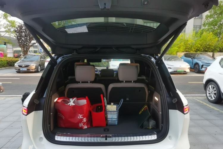 Used Nio ES8 2026 Model 7-seat Executive Luxury Edition Trunk