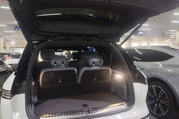 Used Nio ES8 2026 Model 6-seat Executive Signature Edition Trunk