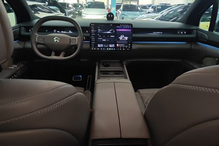 Used Nio ES8 2026 Model 6-seat Executive Signature Edition Center Console