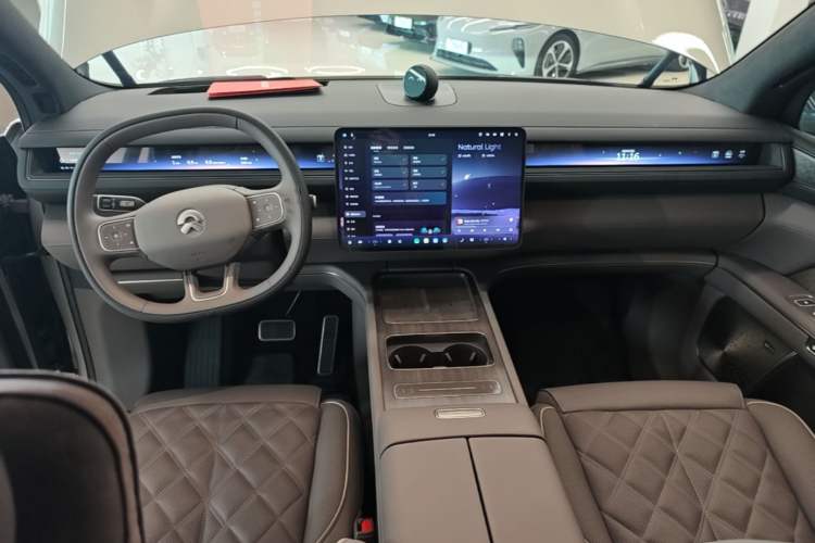 Used Nio ES8 2026 Model 6-seat Executive Luxury Edition Center Console