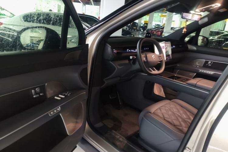 Used Nio ES8 2026 Model 6-seat Executive Signature Edition Driver Seat