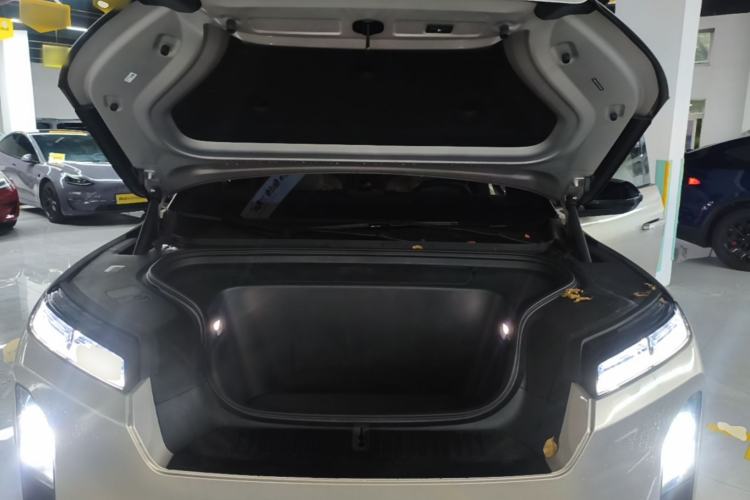 Used Nio ES8 2026 Model 6-seat Executive Signature Edition Engine Bay