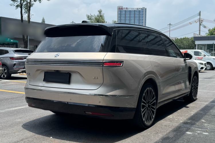 Used Nio ES8 2026 Model 6-seat Executive Signature Edition Exterior 2