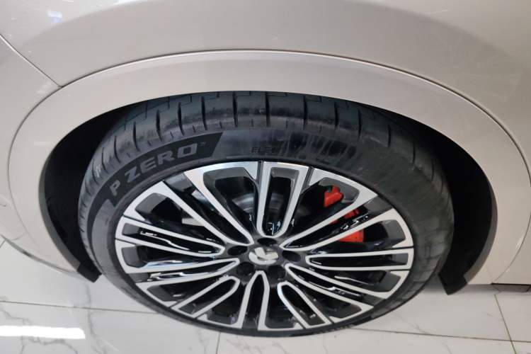 Used Nio ES8 2026 Model 6-seat Executive Signature Edition Exterior 2