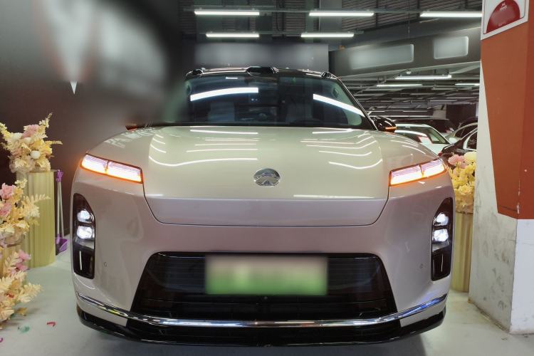 Used Nio ES8 2026 Model 6-seat Executive Signature Edition Front