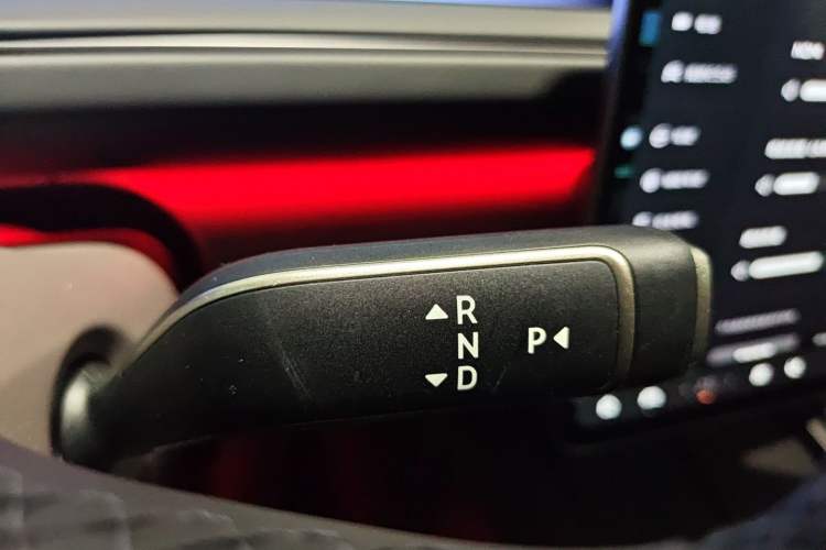 Used Nio ES8 2026 Model 6-seat Executive Luxury Edition Gear Lever