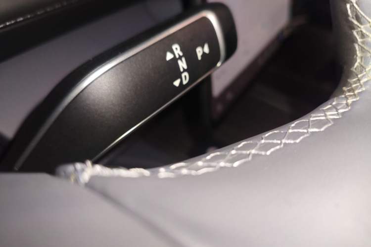 Used Nio ES8 2026 Model 6-seat Executive Signature Edition Gear Lever