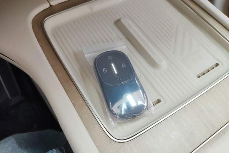 Used Nio ES8 2026 Model 6-seat Executive Signature Edition Interior 1