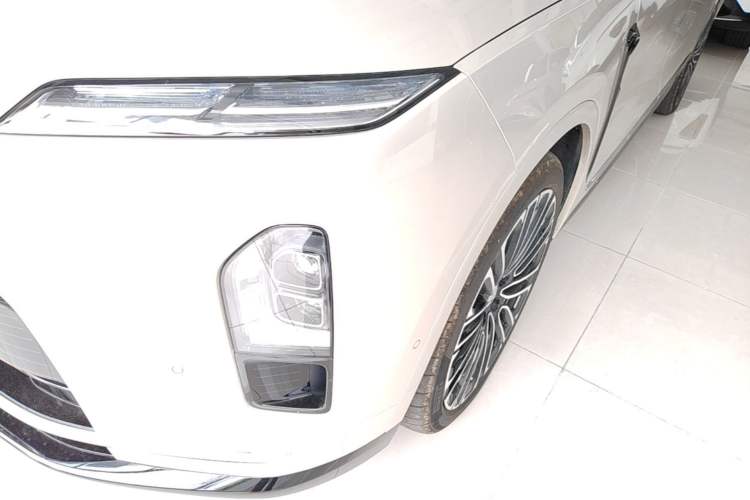 Used Nio ES8 2026 Model 6-seat Executive Signature Edition Left Front Headlight