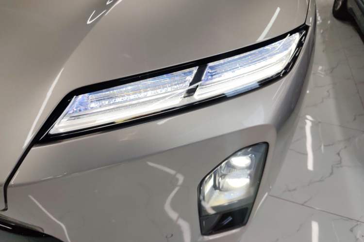 Used Nio ES8 2026 Model 6-seat Executive Signature Edition Left Front Headlight