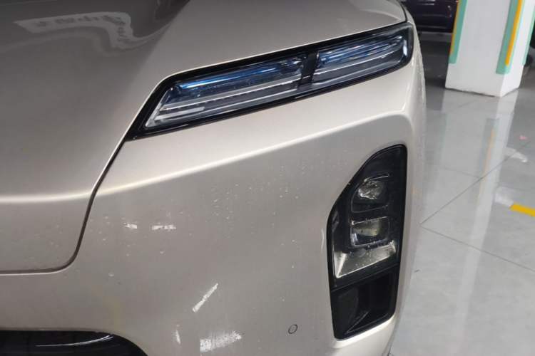 Used Nio ES8 2026 Model 6-seat Executive Signature Edition Left Front Headlight