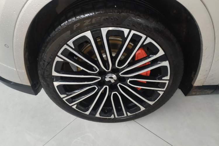 Used Nio ES8 2026 Model 6-seat Executive Signature Edition Left Front Wheel Hub