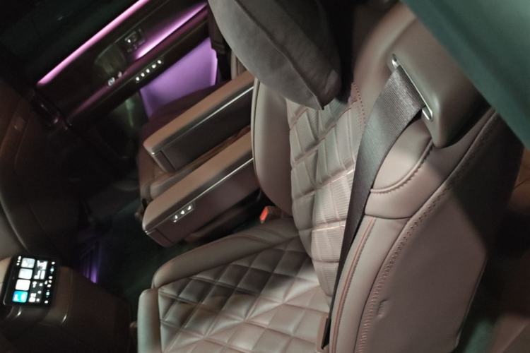Used Nio ES8 2026 Model 6-seat Executive Signature Edition Left Rear Seat