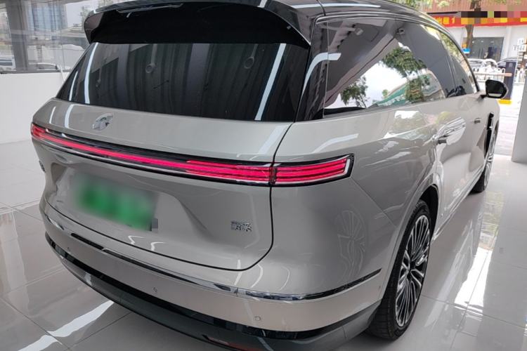 Used Nio ES8 2026 Model 6-seat Executive Signature Edition Rear Right 45 Deg