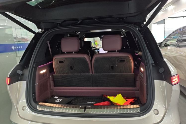 Used Nio ES8 2026 Model 6-seat Executive Signature Edition Trunk