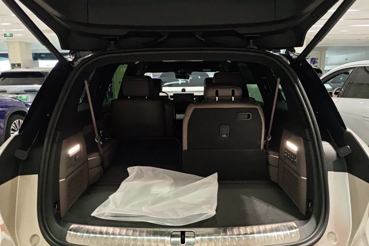 Used Nio ES8 2026 Model 6-seat Executive Luxury Edition Trunk