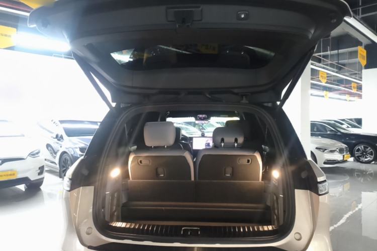 Used Nio ES8 2026 Model 6-seat Executive Signature Edition Trunk