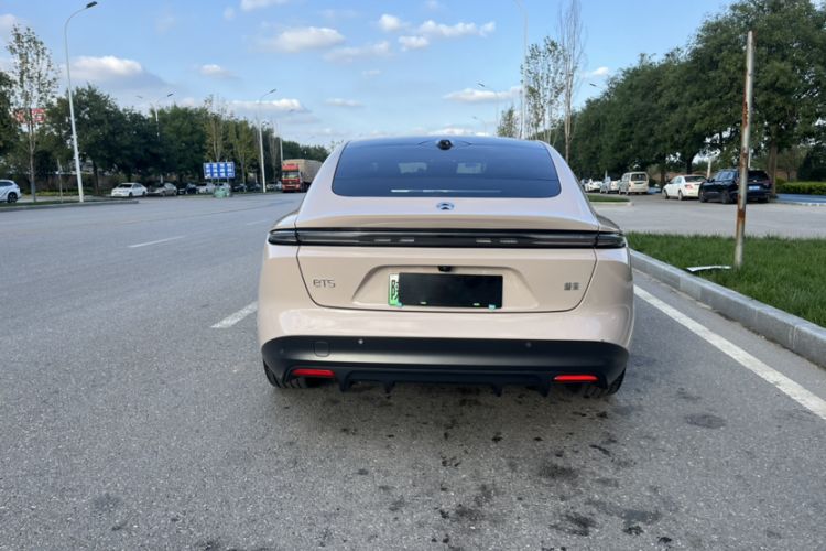 Used Nio ET5 2024 75 kWh Exterior 5