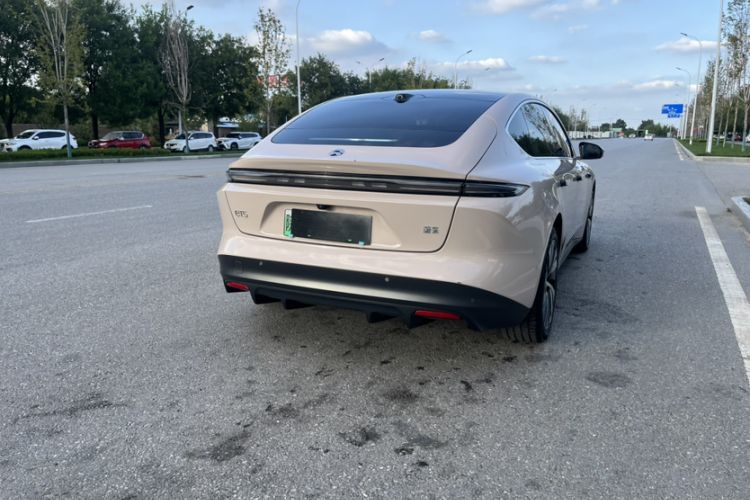 Used Nio ET5 2024 75 kWh Exterior 6