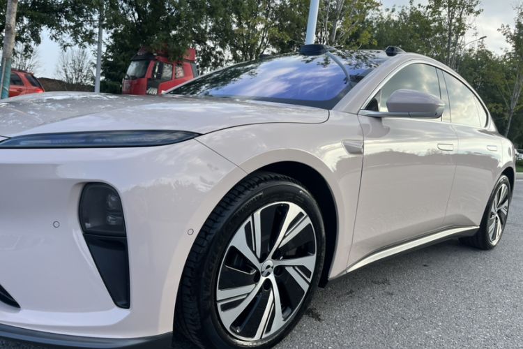 Used Nio ET5 2024 75 kWh Exterior 7
