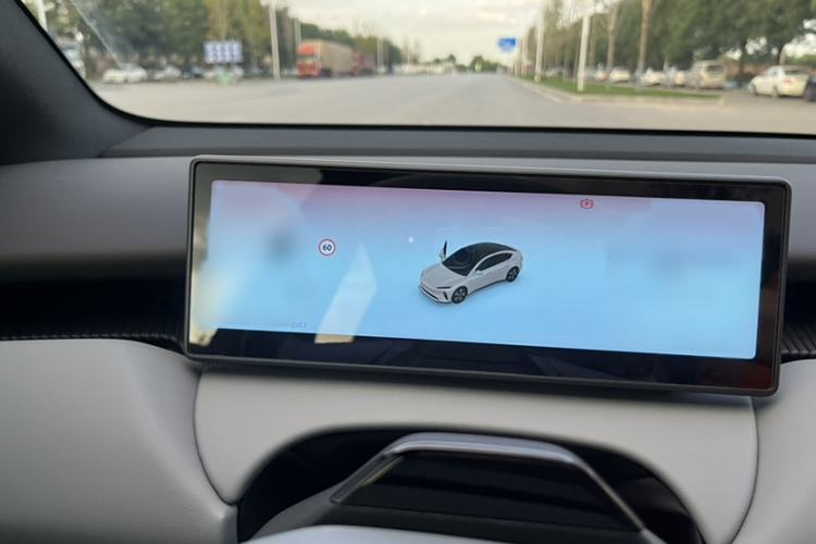 Used Nio ET5 2024 75 kWh Interior 4