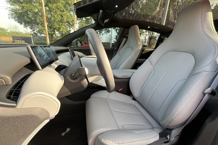 Used Nio ET5 2024 75 kWh Interior 5