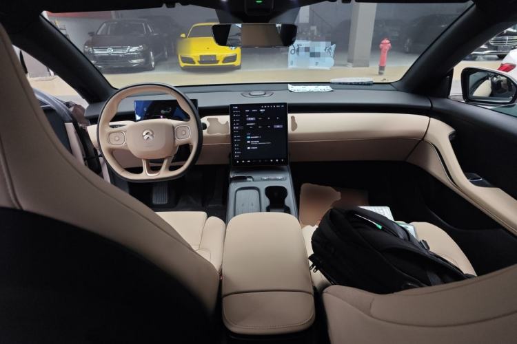 Used Nio ET5 2022 75 kWh Center Console